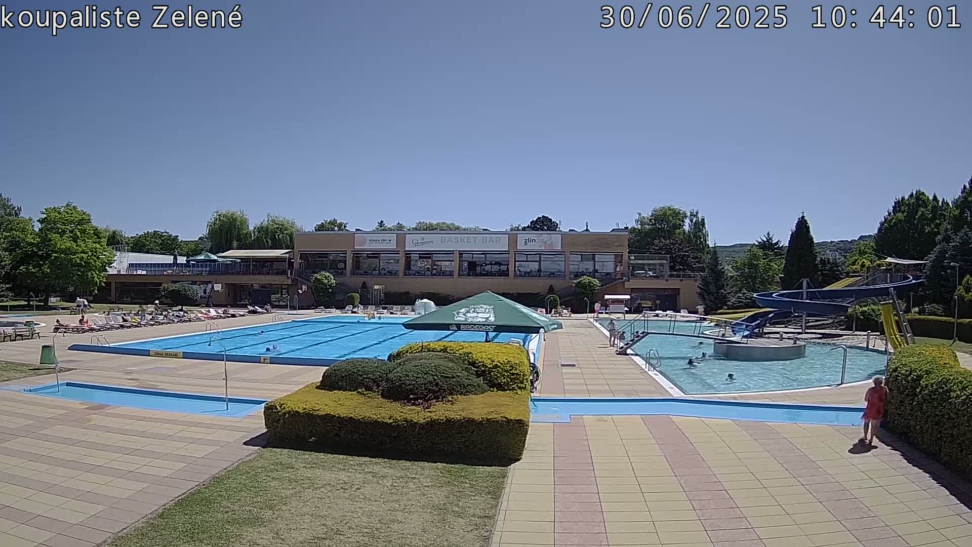 Zlín - Koupaliště Zelené Swimming Pool & Aquapark Live Cam - Zlin 1, Zlin, Czechia