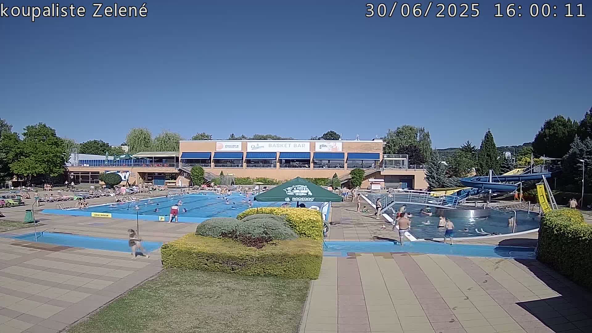 Zlín - Koupaliště Zelené Swimming Pool & Aquapark Live Cam - Zlin 1, Zlin, Czechia