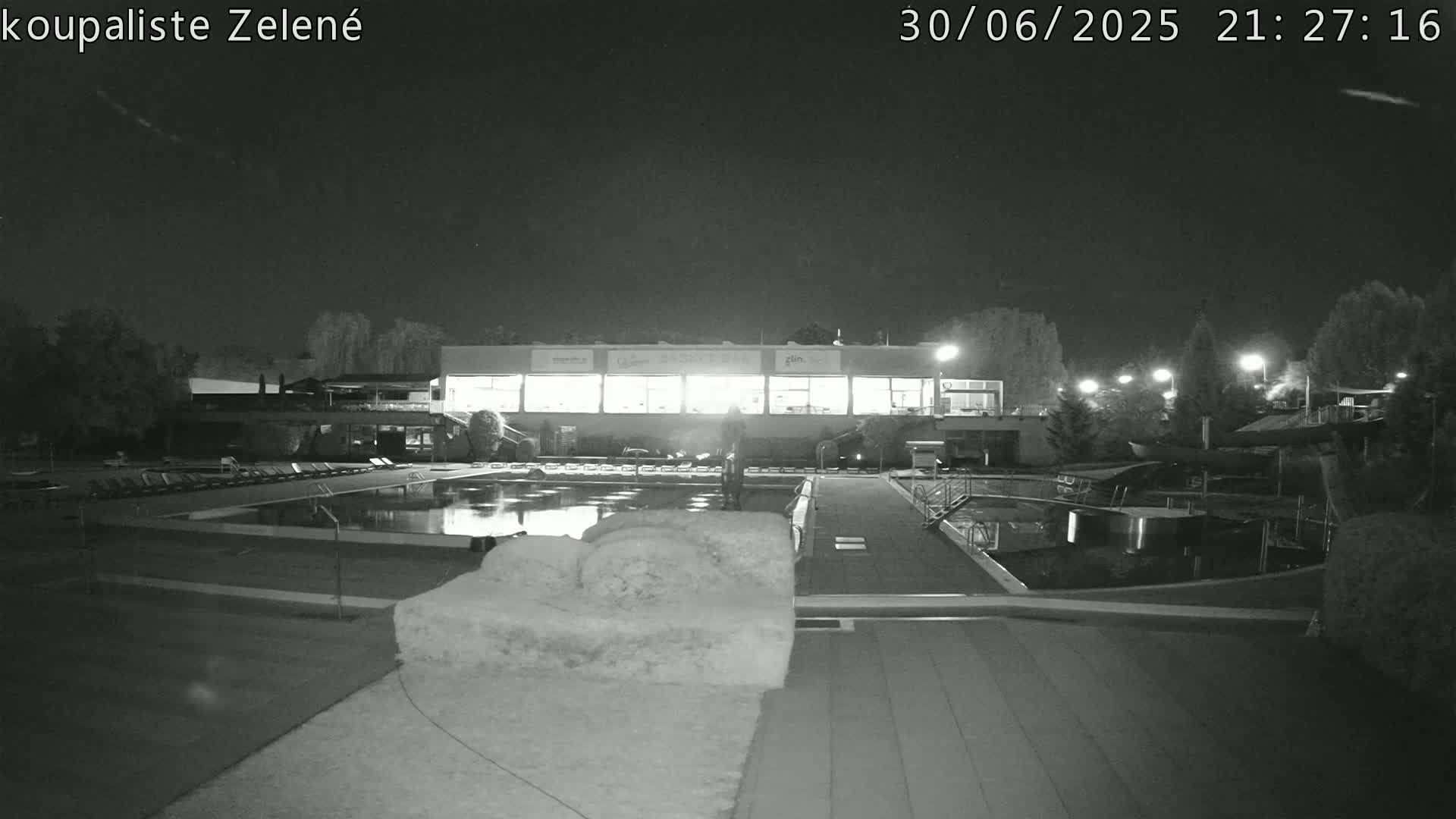 Zlín - Koupaliště Zelené Swimming Pool & Aquapark Live Cam - Zlin 1, Zlin, Czechia