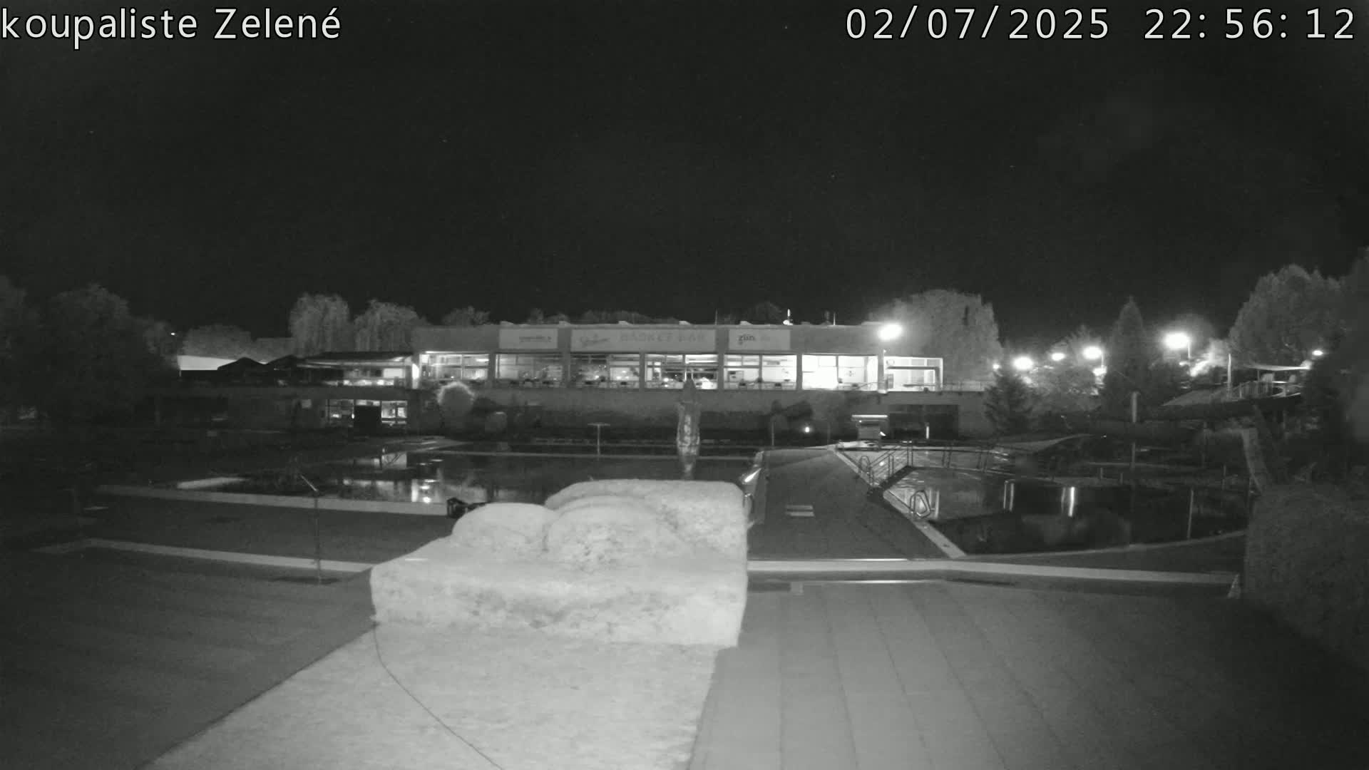 Zlín - Koupaliště Zelené Swimming Pool & Aquapark Live Cam - Zlin 1, Zlin, Czechia