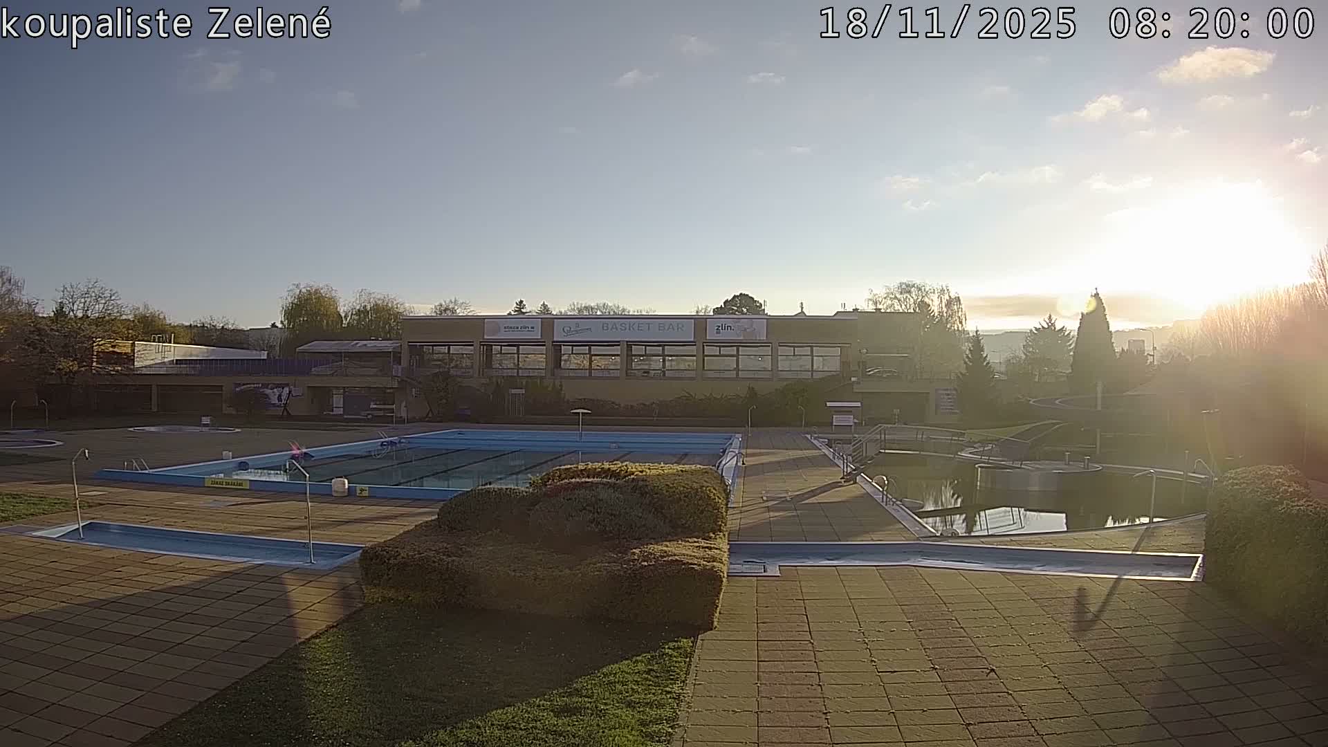 Zlín - Koupaliště Zelené Swimming Pool & Aquapark Live Cam - Zlin 1, Zlin, Czechia
