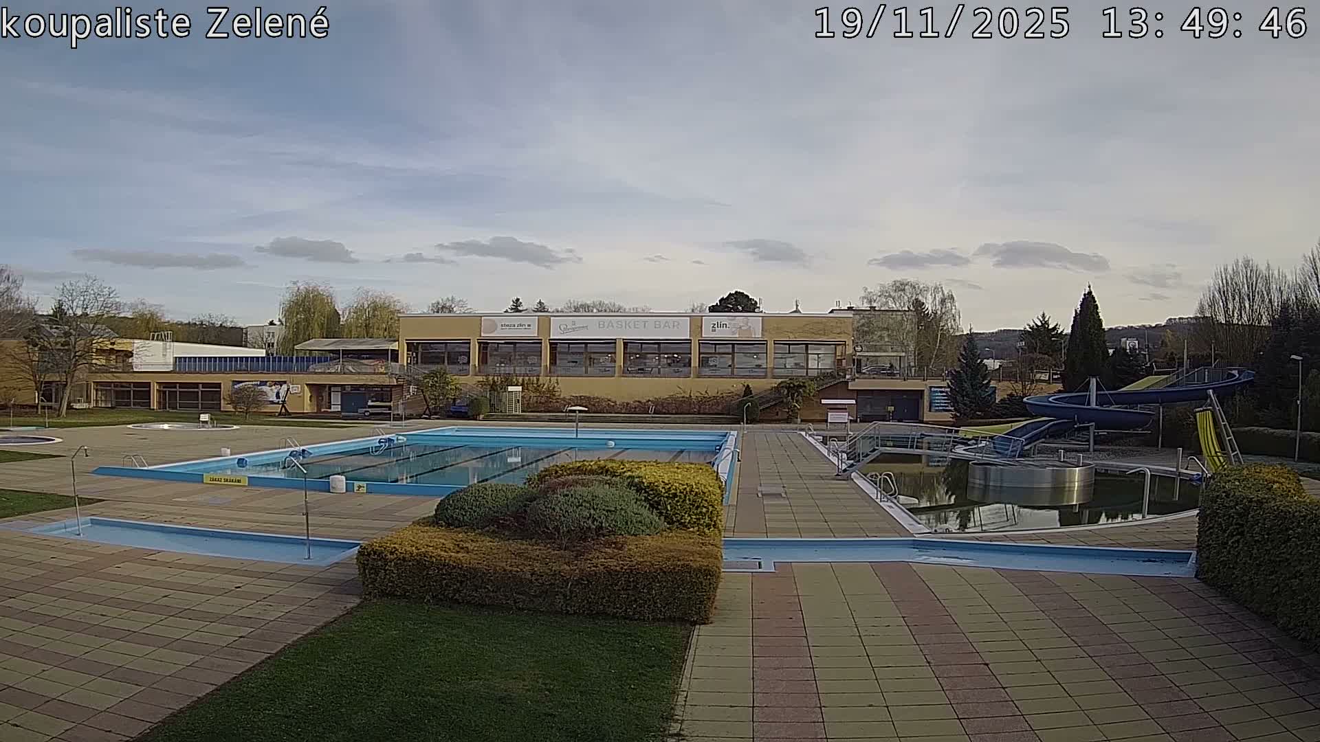 Zlín - Koupaliště Zelené Swimming Pool & Aquapark Live Cam - Zlin 1, Zlin, Czechia