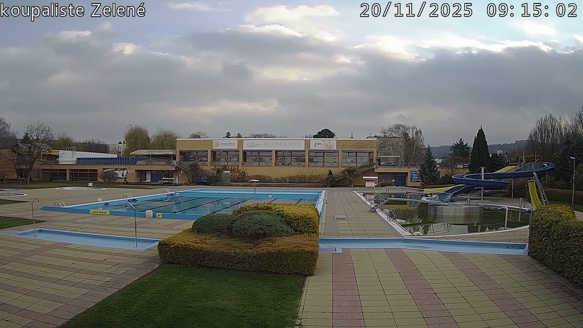 Zlín - Koupaliště Zelené Swimming Pool & Aquapark Live Cam - Zlin 1, Zlin, Czechia