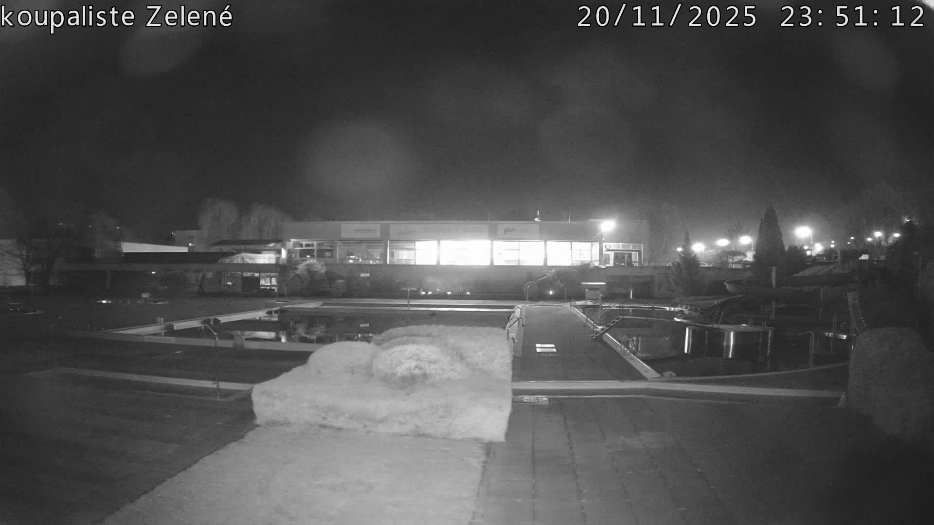 Zlín - Koupaliště Zelené Swimming Pool & Aquapark Live Cam - Zlin 1, Zlin, Czechia