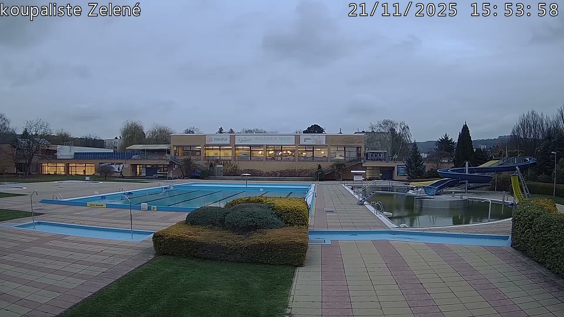 Zlín - Koupaliště Zelené Swimming Pool & Aquapark Live Cam - Zlin 1, Zlin, Czechia