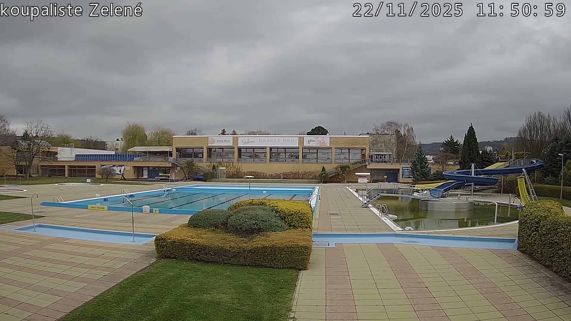Zlín - Koupaliště Zelené Swimming Pool & Aquapark Live Cam - Zlin 1, Zlin, Czechia