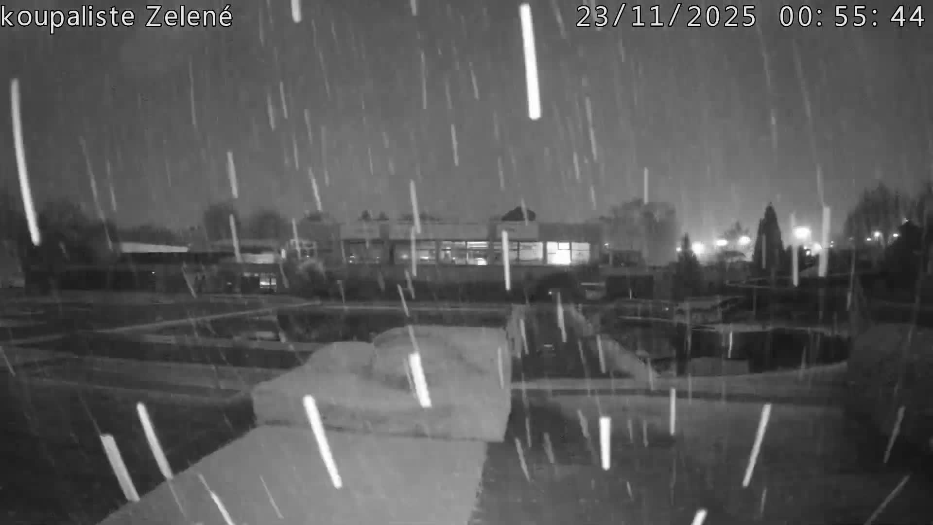 Zlín - Koupaliště Zelené Swimming Pool & Aquapark Live Cam - Zlin 1, Zlin, Czechia