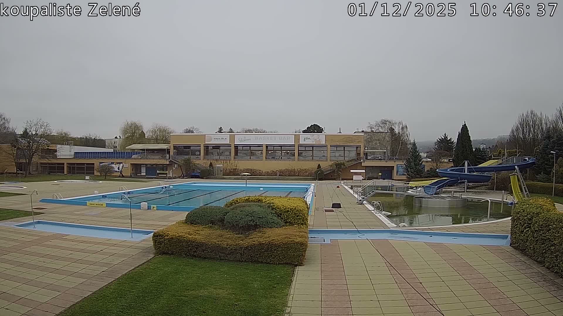 Zlín - Koupaliště Zelené Swimming Pool & Aquapark Live Cam - Zlin 1, Zlin, Czechia