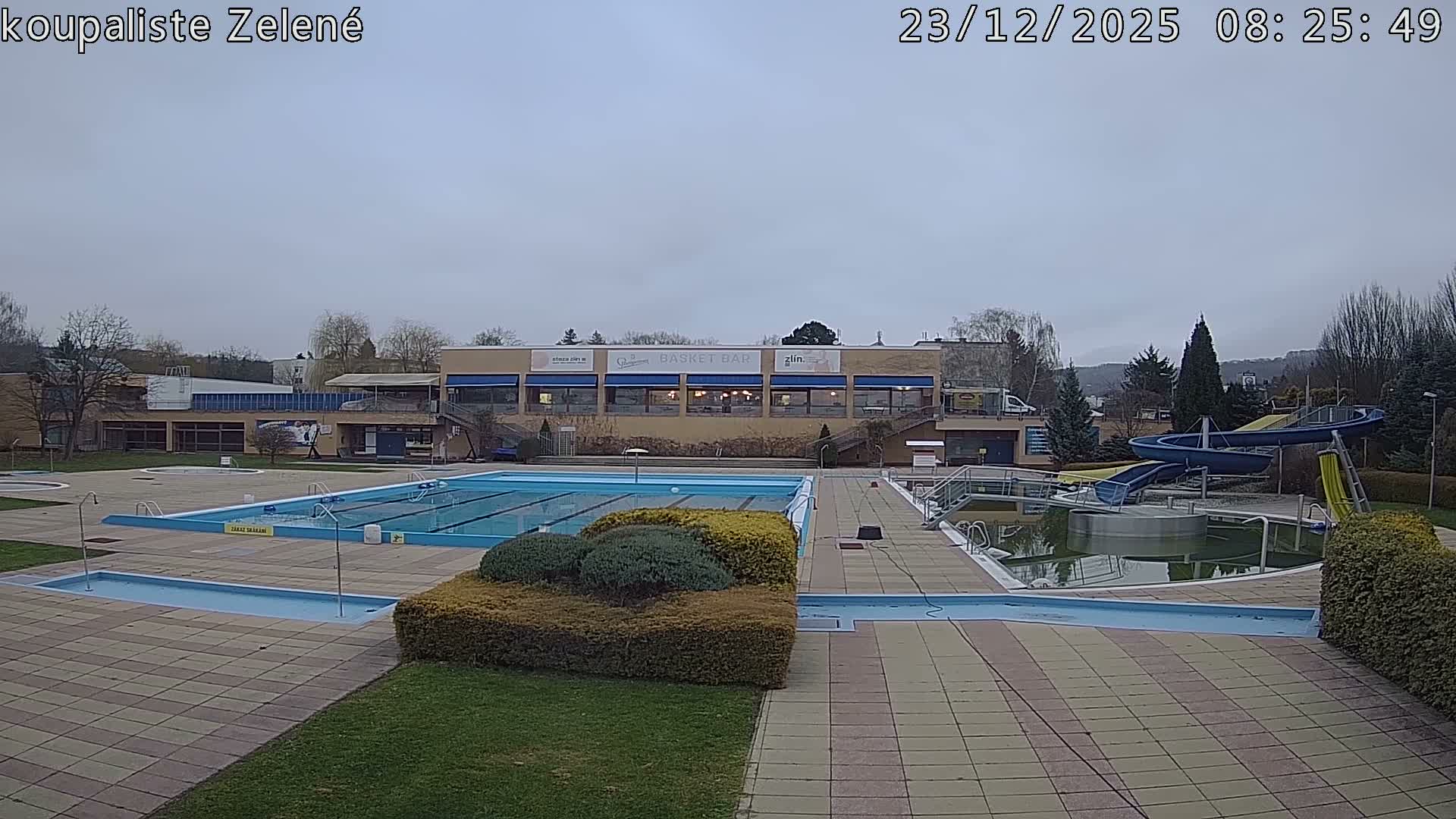 Zlín - Koupaliště Zelené Swimming Pool & Aquapark Live Cam - Zlin 1, Zlin, Czechia