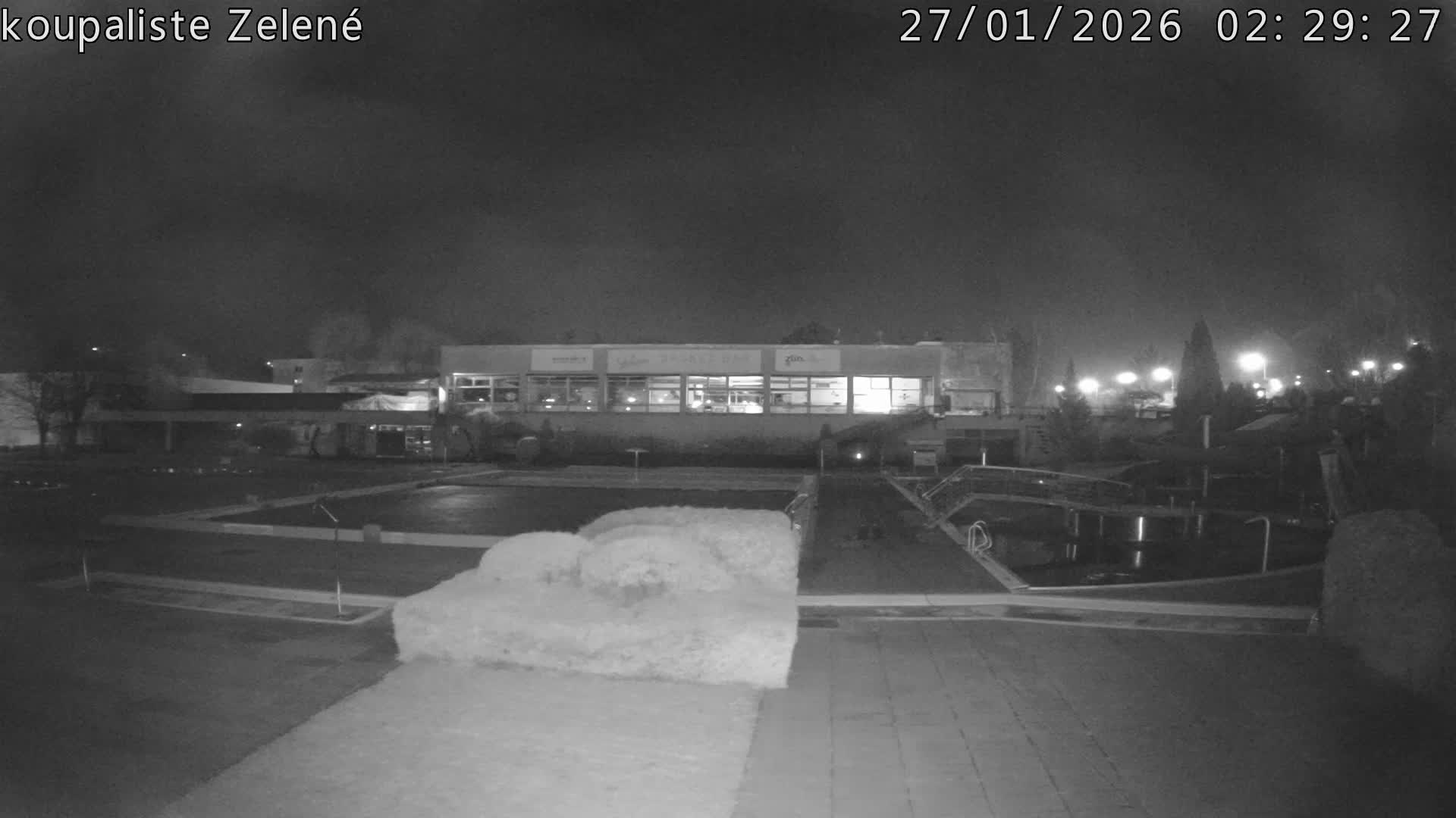 Zlín - Koupaliště Zelené Swimming Pool & Aquapark Live Cam - Zlin 1, Zlin, Czechia
