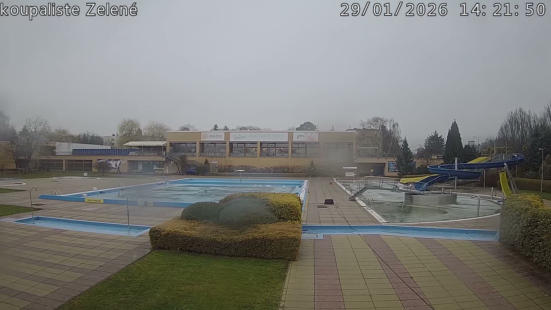 Zlín - Koupaliště Zelené Swimming Pool & Aquapark Live Cam - Zlin 1, Zlin, Czechia