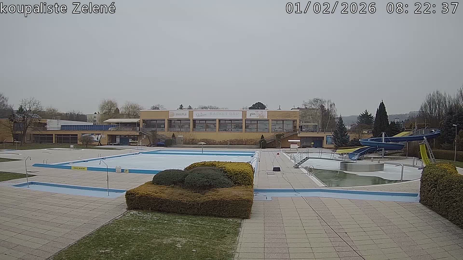 Zlín - Koupaliště Zelené Swimming Pool & Aquapark Live Cam - Zlin 1, Zlin, Czechia