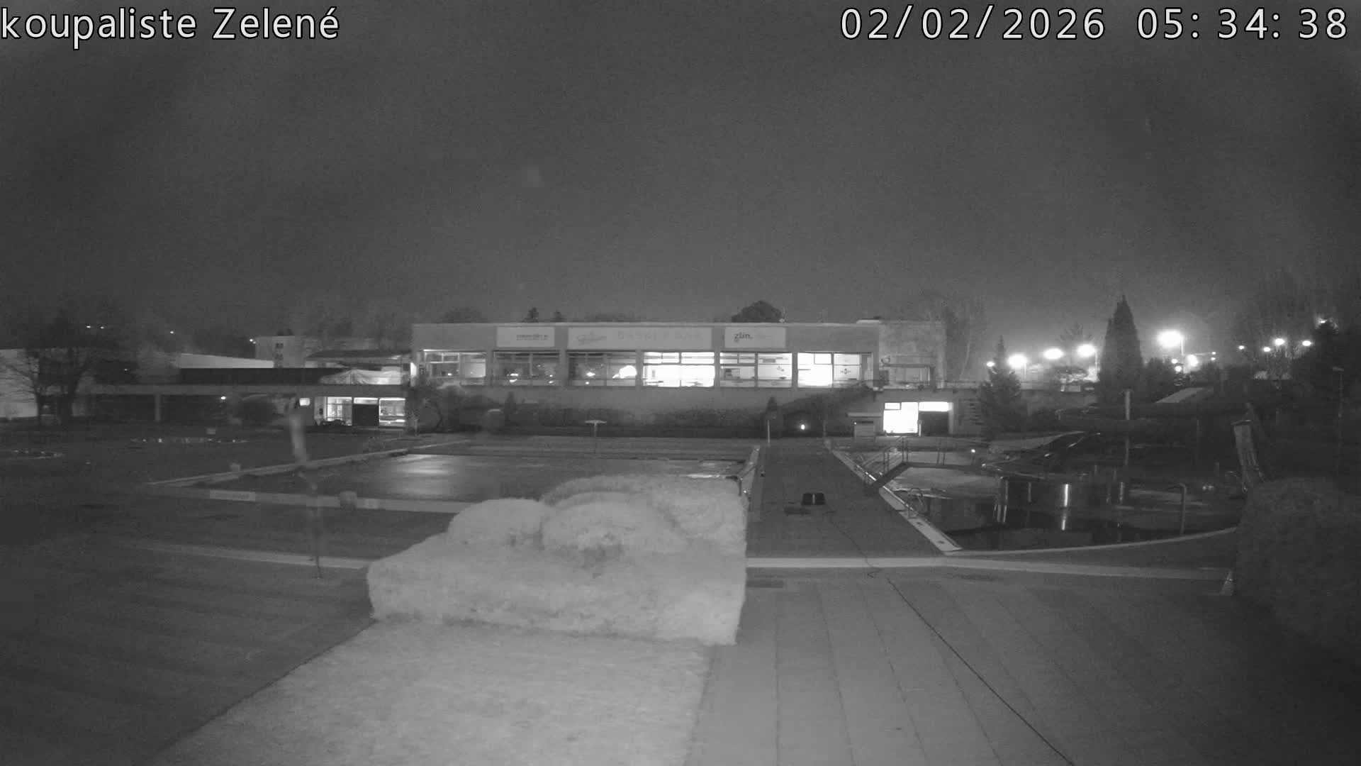 Zlín - Koupaliště Zelené Swimming Pool & Aquapark Live Cam - Zlin 1, Zlin, Czechia