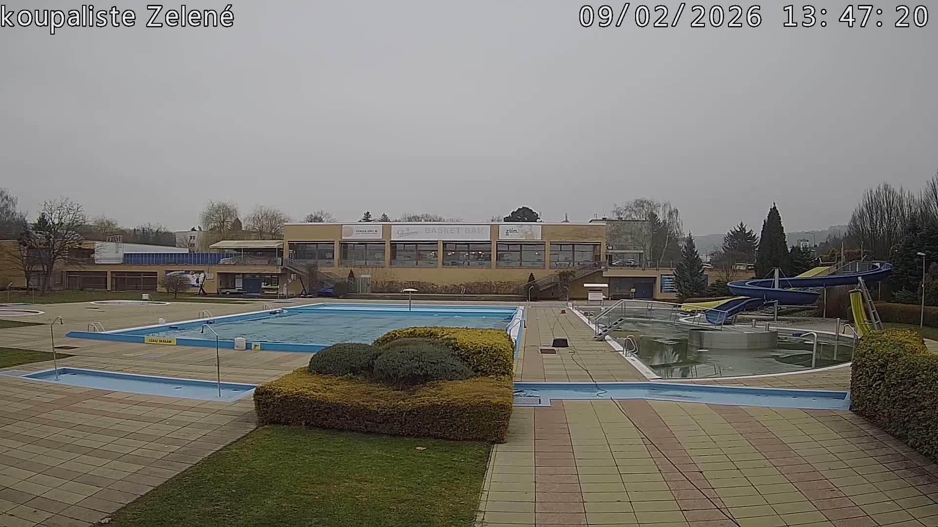 Zlín - Koupaliště Zelené Swimming Pool & Aquapark Live Cam - Zlin 1, Zlin, Czechia