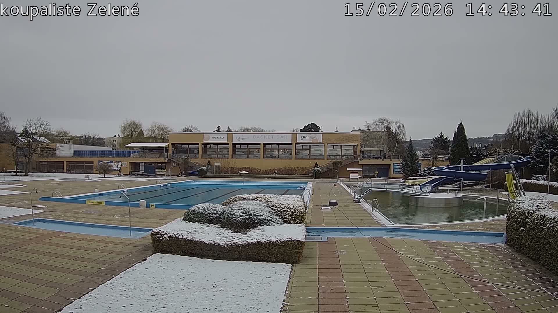 Zlín - Koupaliště Zelené Swimming Pool & Aquapark Live Cam - Zlin 1, Zlin, Czechia
