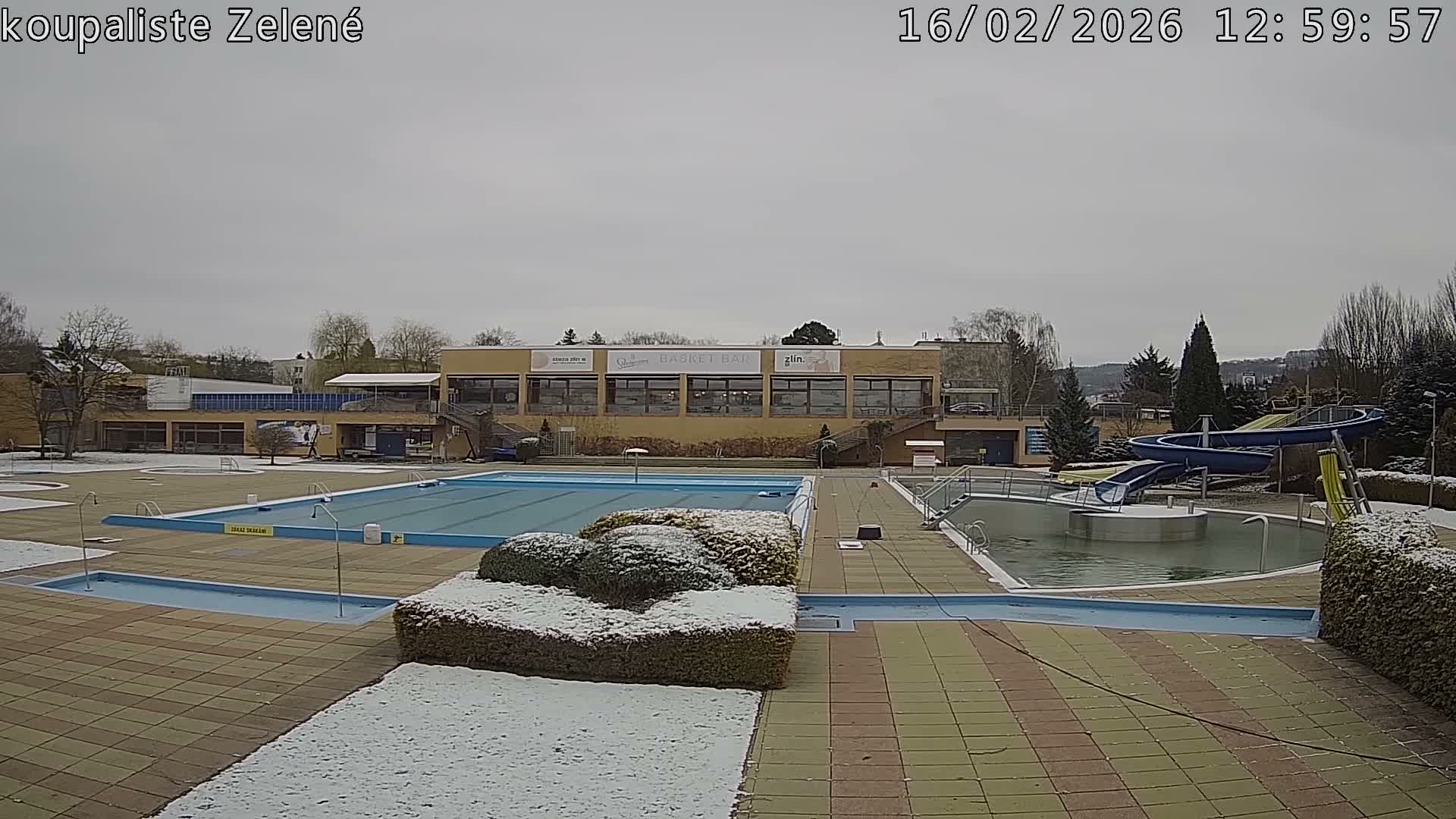 Zlín - Koupaliště Zelené Swimming Pool & Aquapark Live Cam - Zlin 1, Zlin, Czechia