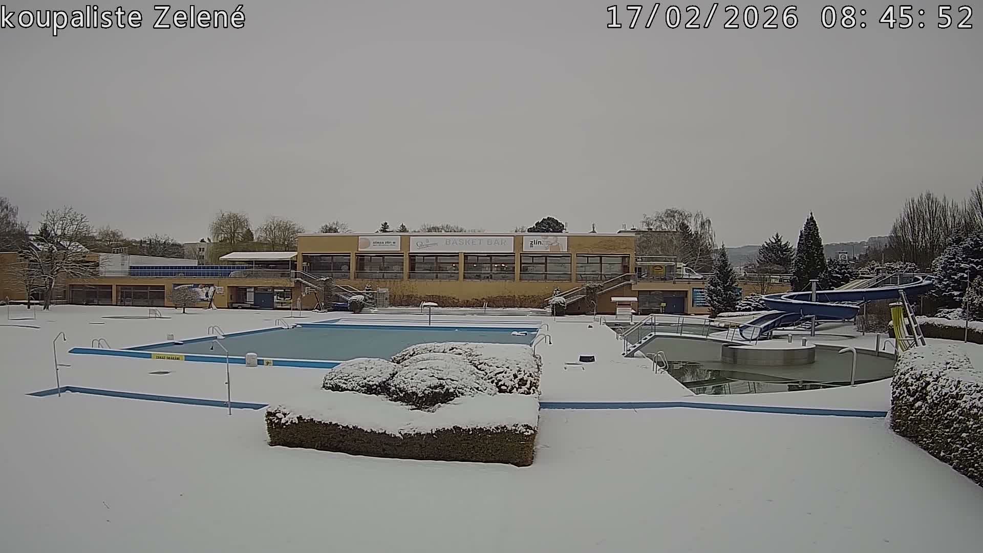 Zlín - Koupaliště Zelené Swimming Pool & Aquapark Live Cam - Zlin 1, Zlin, Czechia