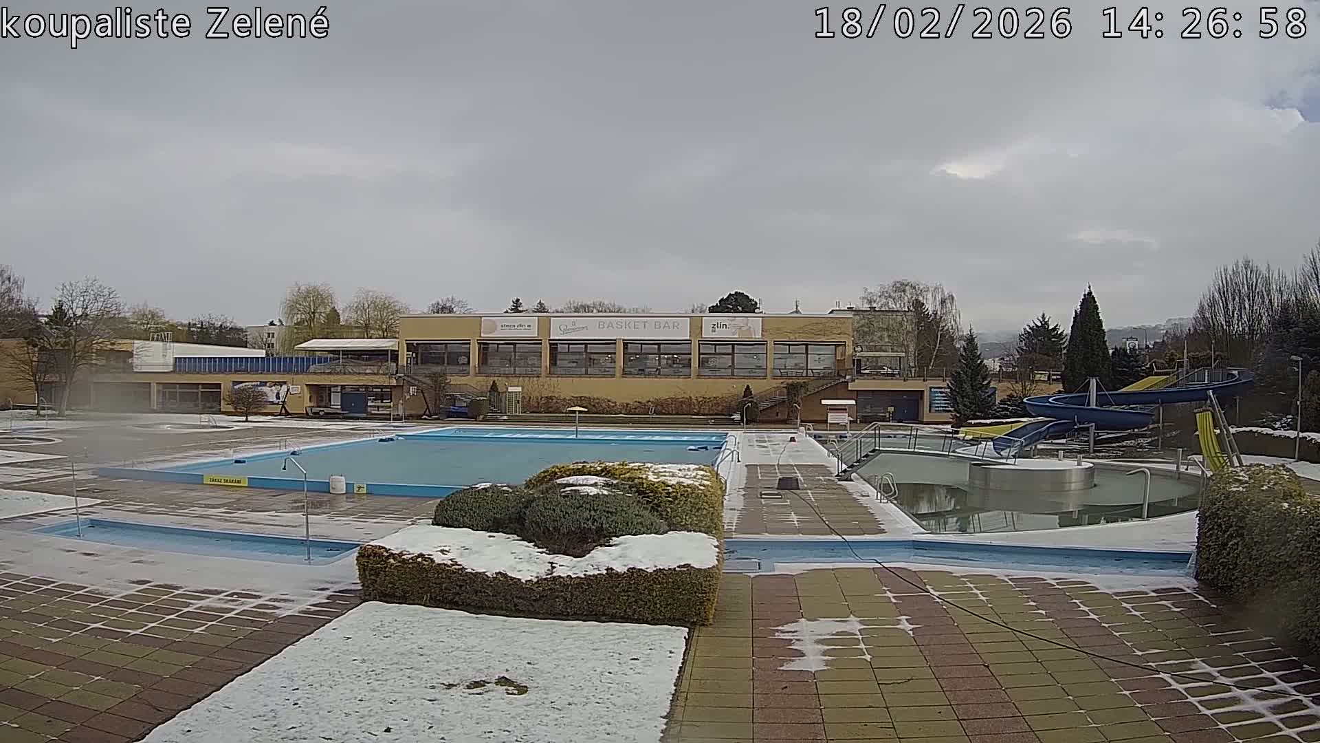 Zlín - Koupaliště Zelené Swimming Pool & Aquapark Live Cam - Zlin 1, Zlin, Czechia