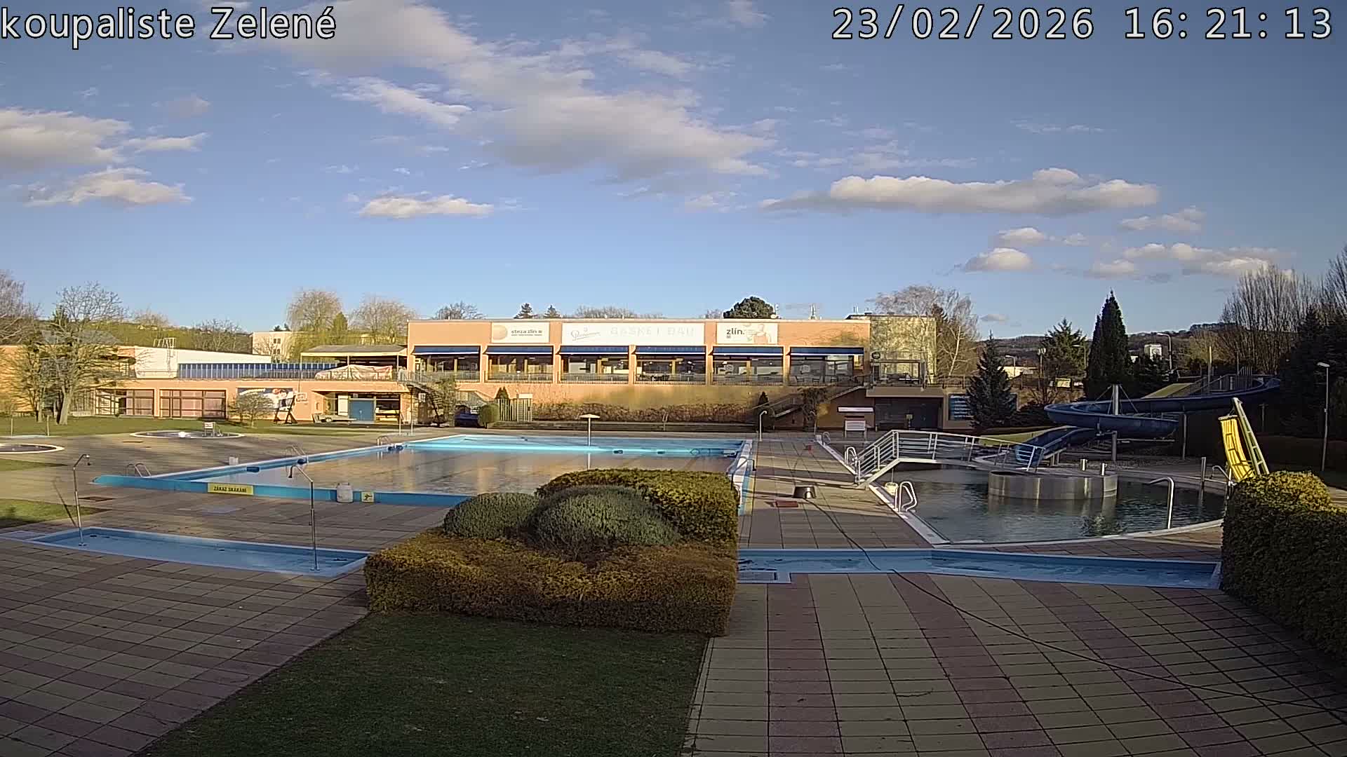 Zlín - Koupaliště Zelené Swimming Pool & Aquapark Live Cam - Zlin 1, Zlin, Czechia