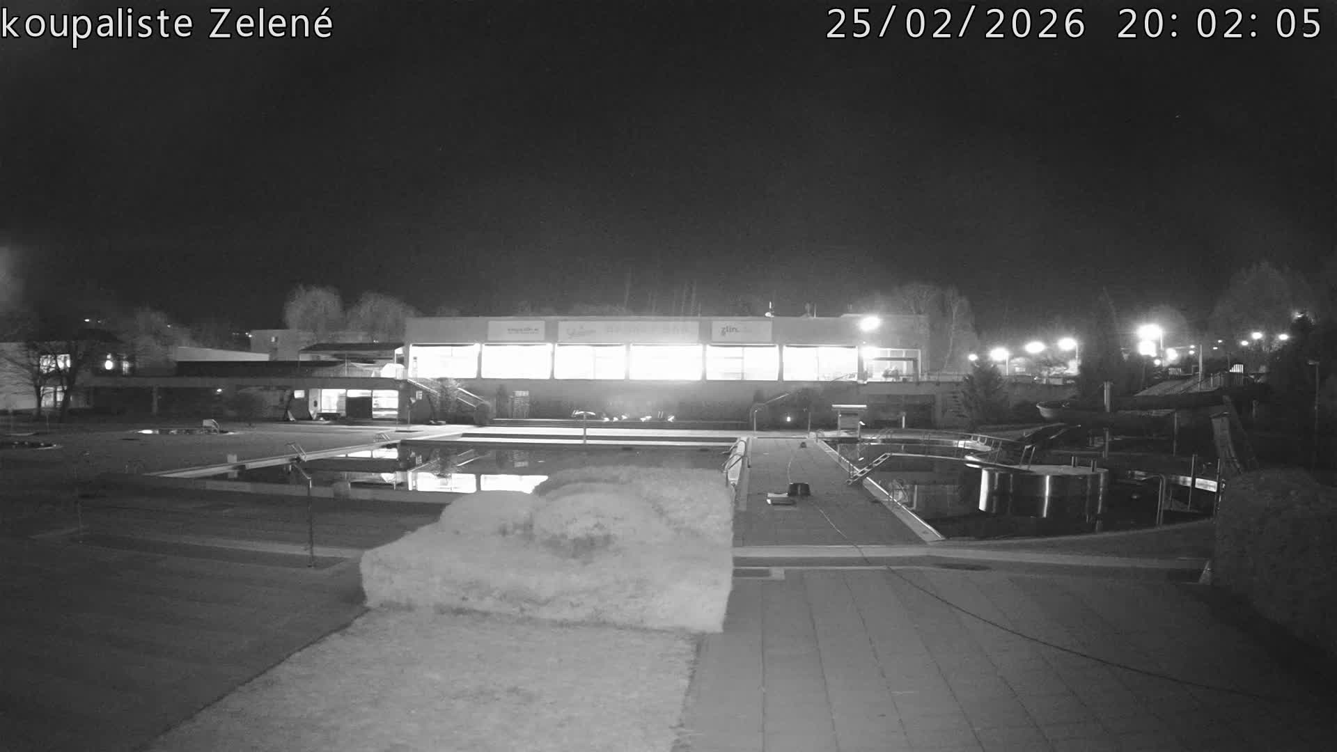 Zlín - Koupaliště Zelené Swimming Pool & Aquapark Live Cam - Zlin 1, Zlin, Czechia