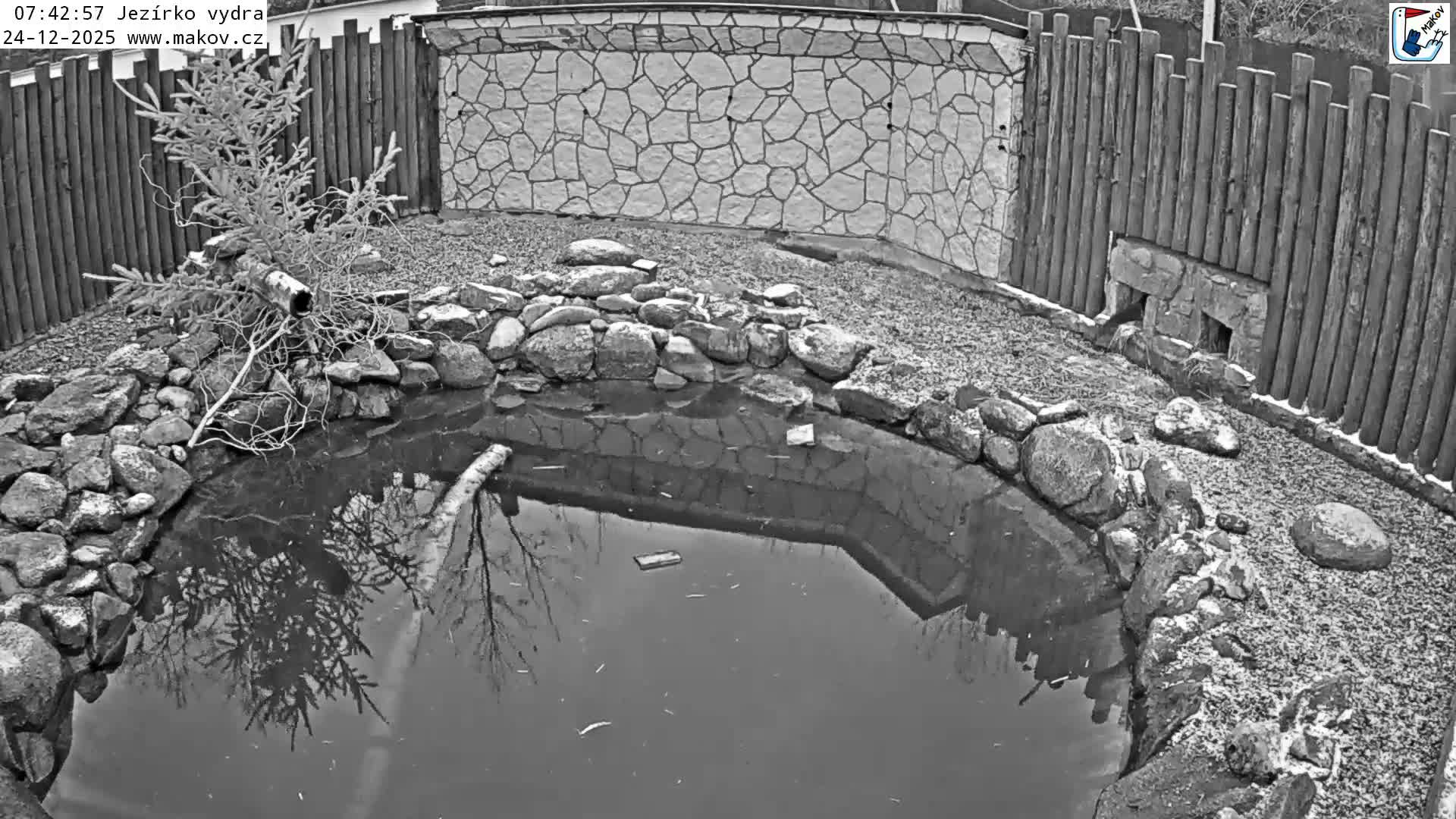 Pisek, Makov Animal Rescue Station Lake Live Cam - Cizova, Pisek, Juhočeský Kraj (South Bohemian), Czechia
