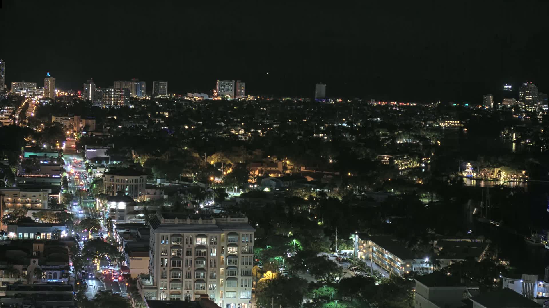 Fort Lauderdale Skyline Live Cam - Fort Lauderdale, Broward, Florida, USA