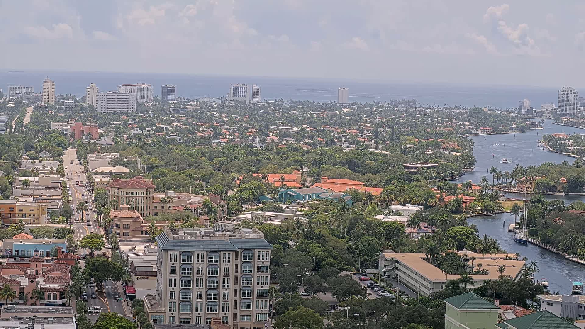 Fort Lauderdale Skyline Live Cam - Fort Lauderdale, Broward, Florida, USA