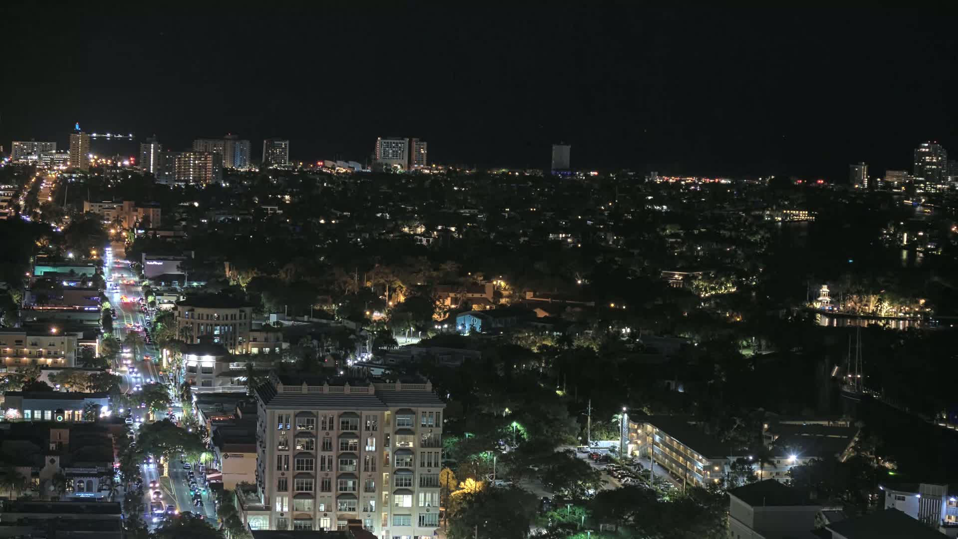 Fort Lauderdale Skyline Live Cam - Fort Lauderdale, Broward, Florida, USA