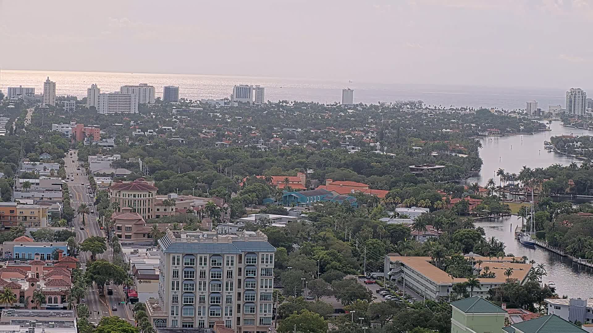 Fort Lauderdale Skyline Live Cam - Fort Lauderdale, Broward, Florida, USA