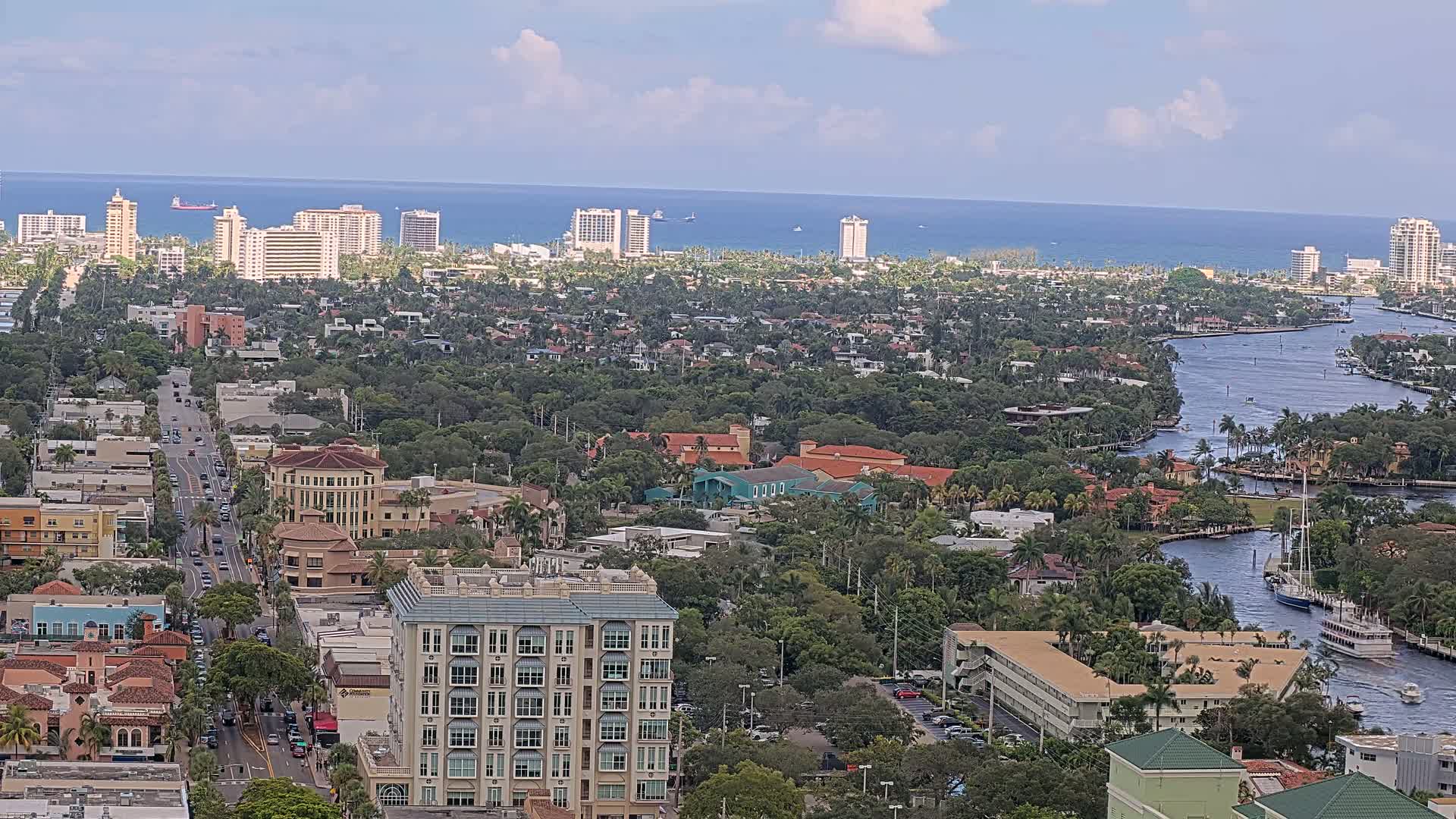 Fort Lauderdale Skyline Live Cam - Fort Lauderdale, Broward, Florida, USA