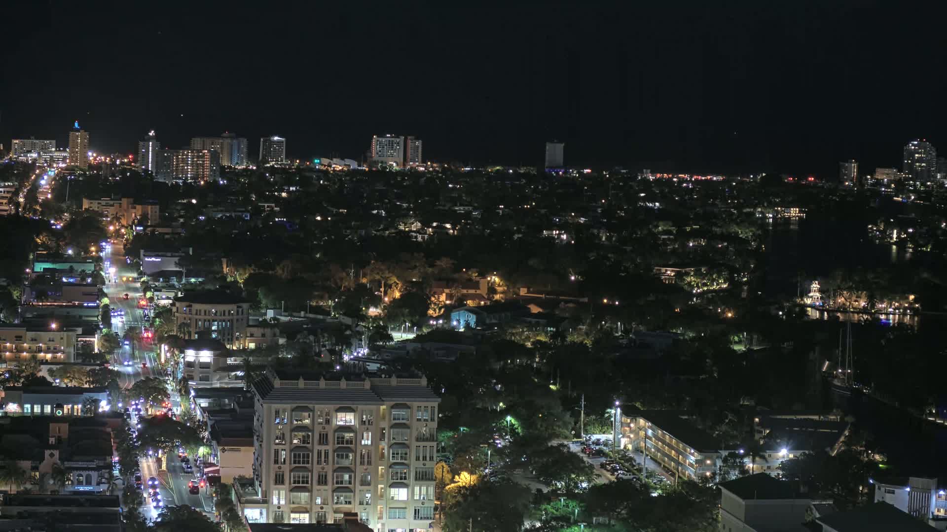 Fort Lauderdale Skyline Live Cam - Fort Lauderdale, Broward, Florida, USA