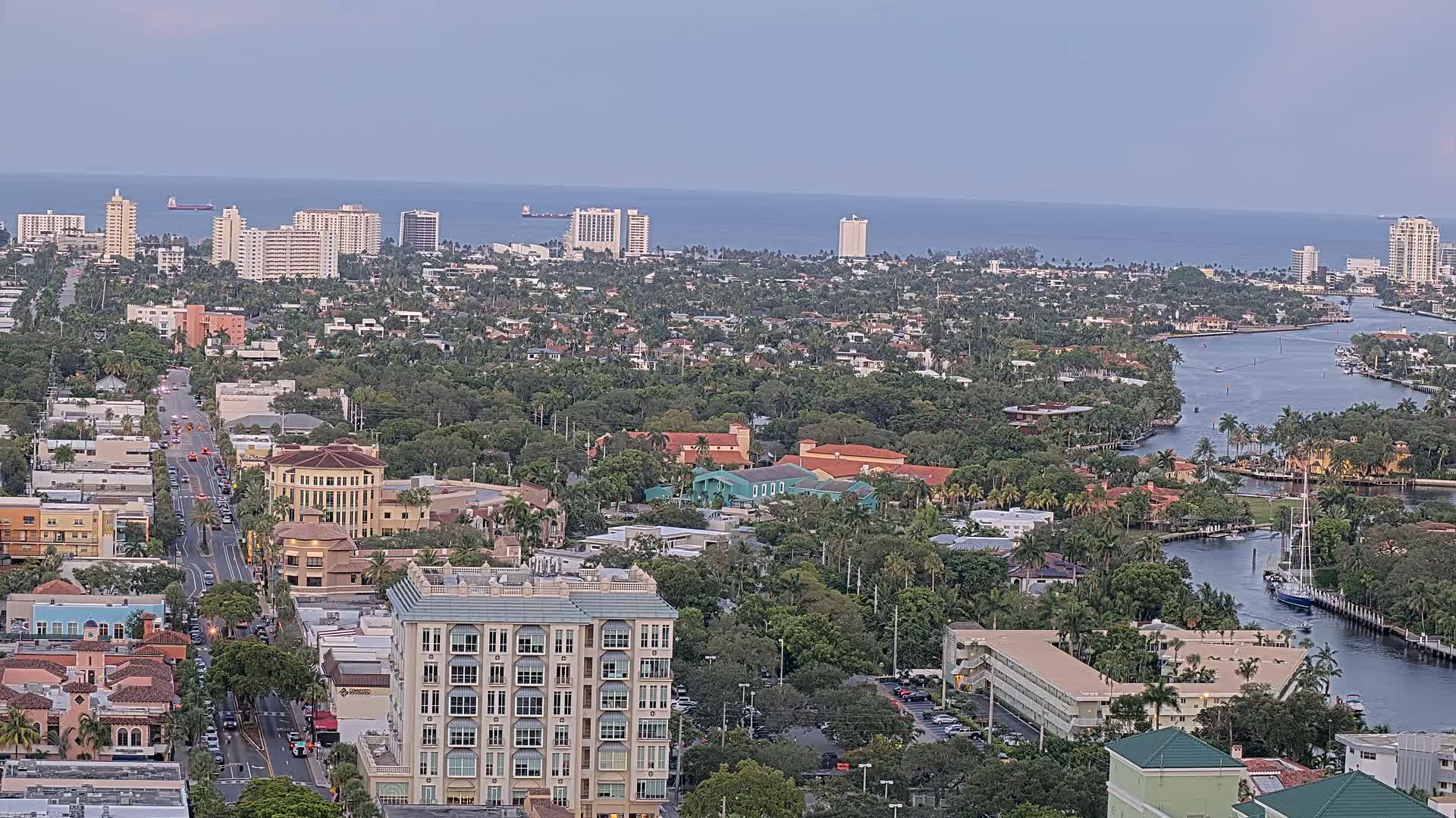 Fort Lauderdale Skyline Live Cam - Fort Lauderdale, Broward, Florida, USA