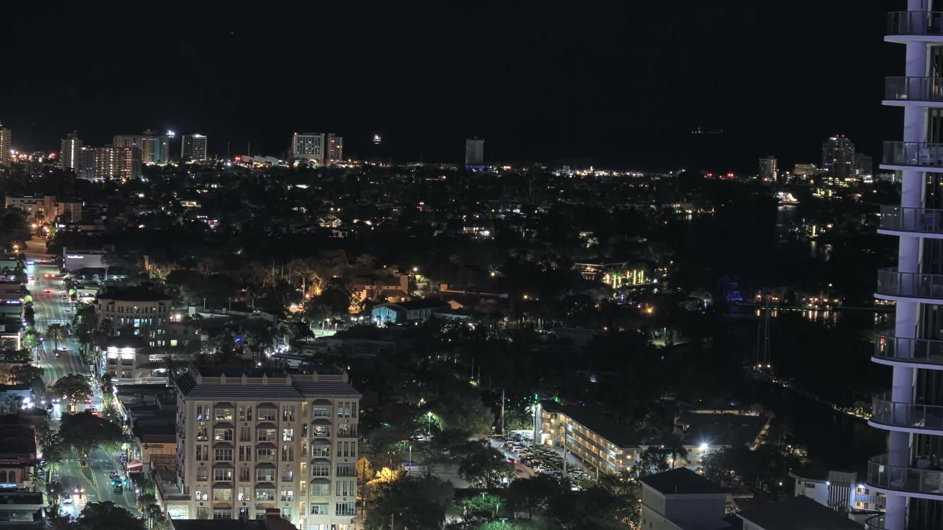 Fort Lauderdale Skyline Live Cam - Fort Lauderdale, Broward, Florida, USA