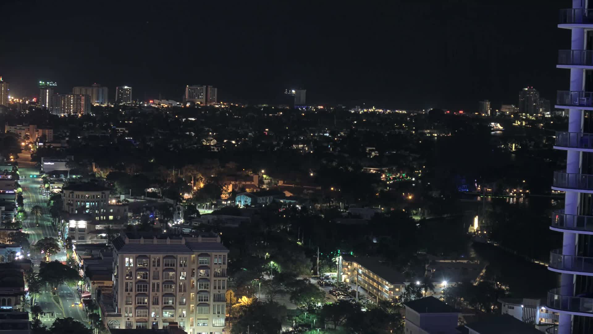 Fort Lauderdale Skyline Live Cam - Fort Lauderdale, Broward, Florida, USA