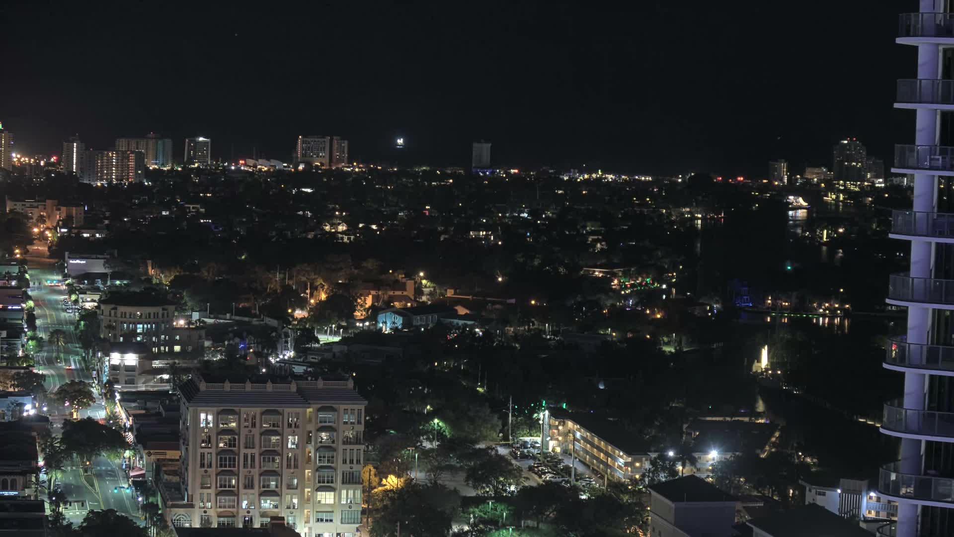 Fort Lauderdale Skyline Live Cam - Fort Lauderdale, Broward, Florida, USA