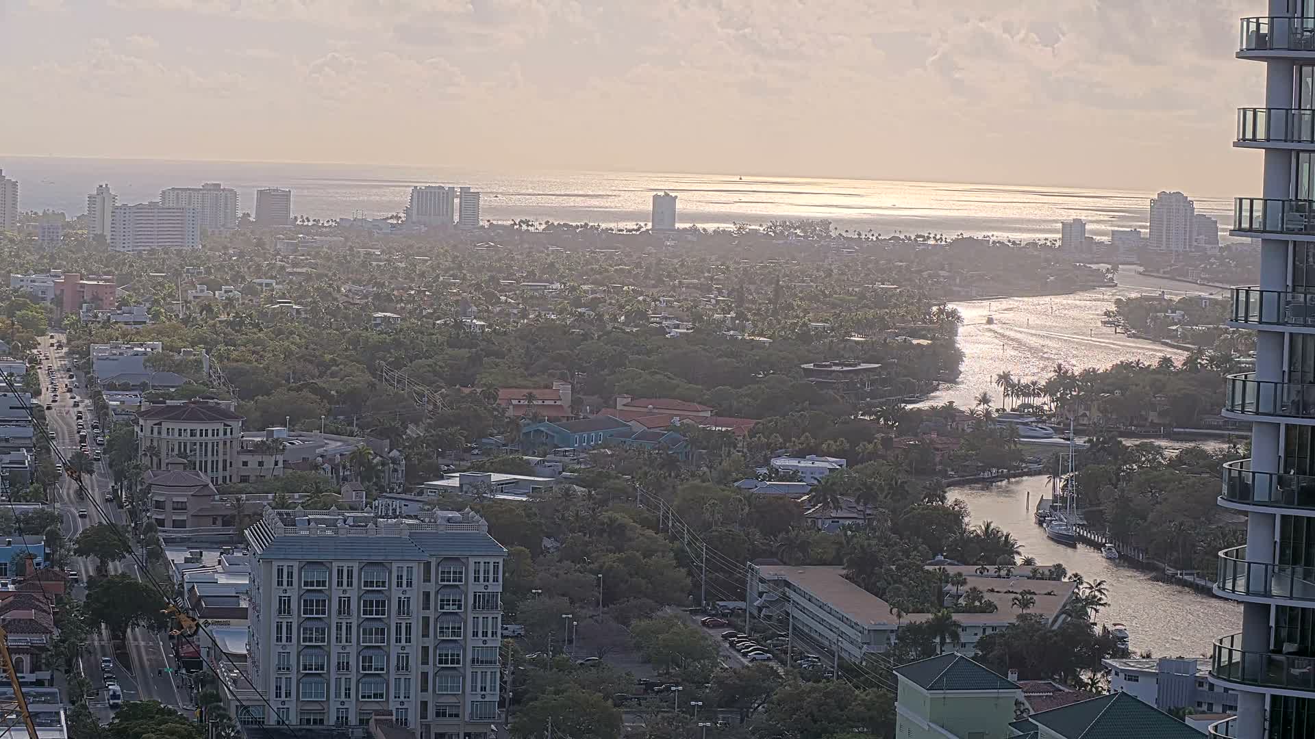 Fort Lauderdale Skyline Live Cam - Fort Lauderdale, Broward, Florida, USA