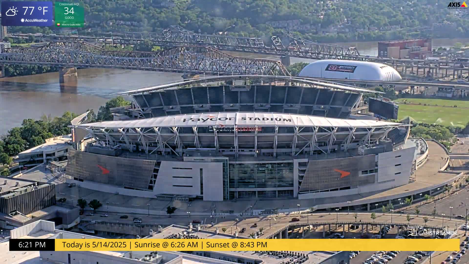 Cincinnati Skyline Live Cam - Cincinnati, Hamilton, Ohio, USA