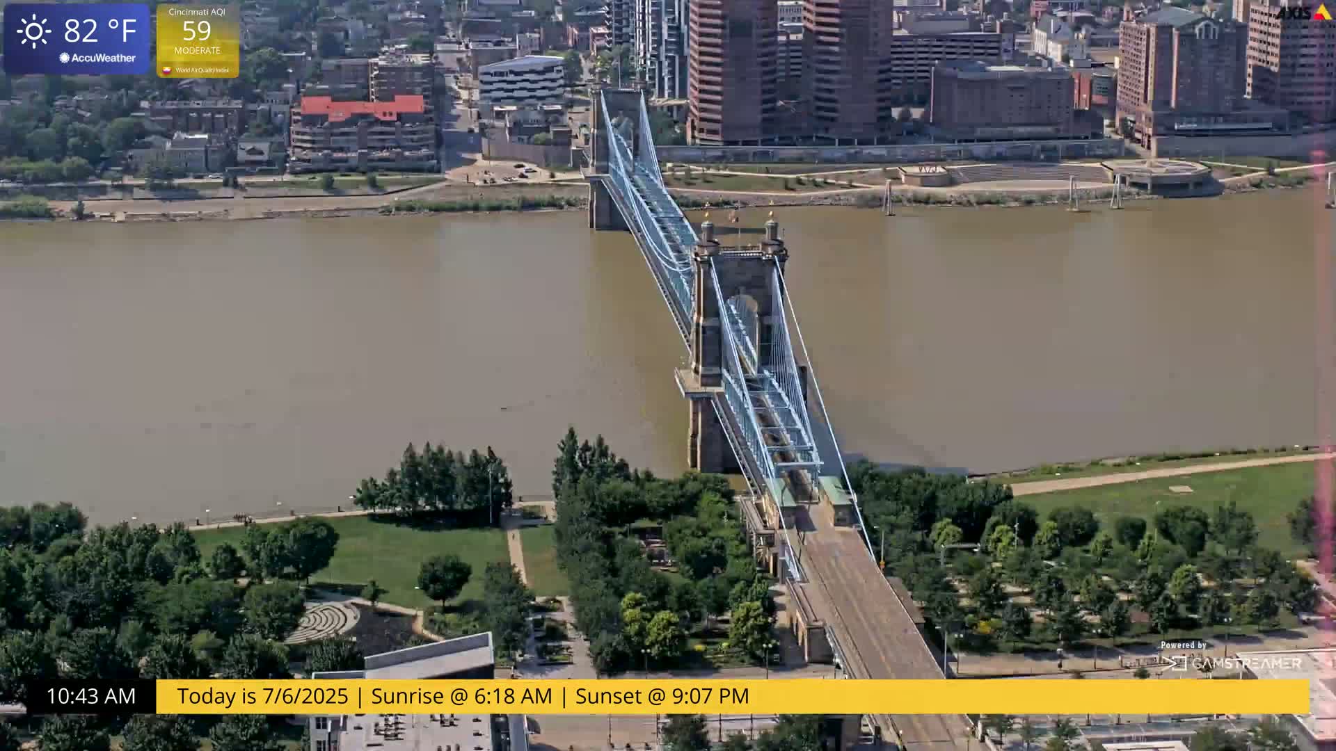 Cincinnati Skyline Live Cam - Cincinnati, Hamilton, Ohio, USA