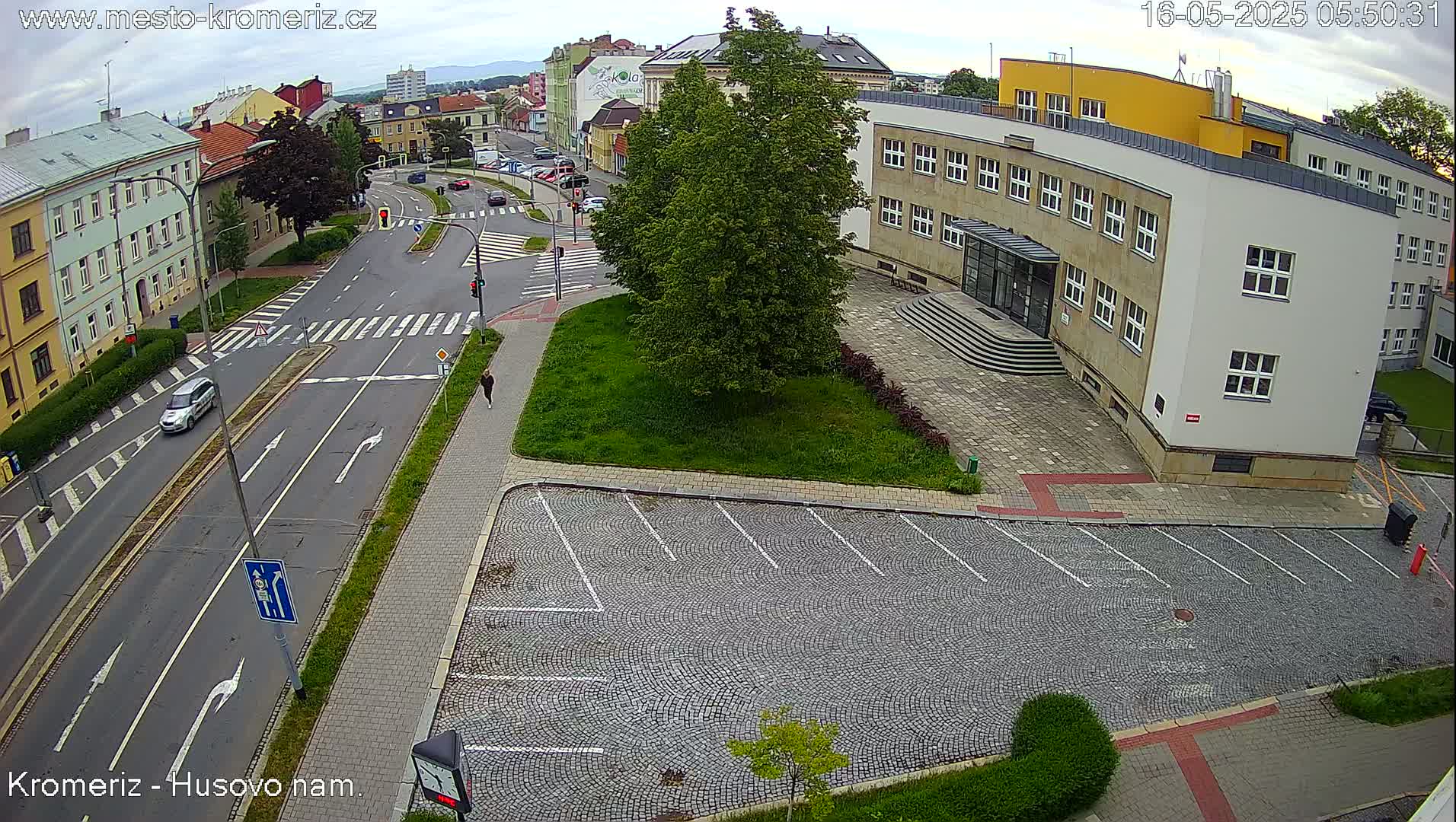 Kroměříž, Husovo & Kotojedska Náměstí  Square Intersection Live Cam - Kromeriz, Zlin, Czechia
