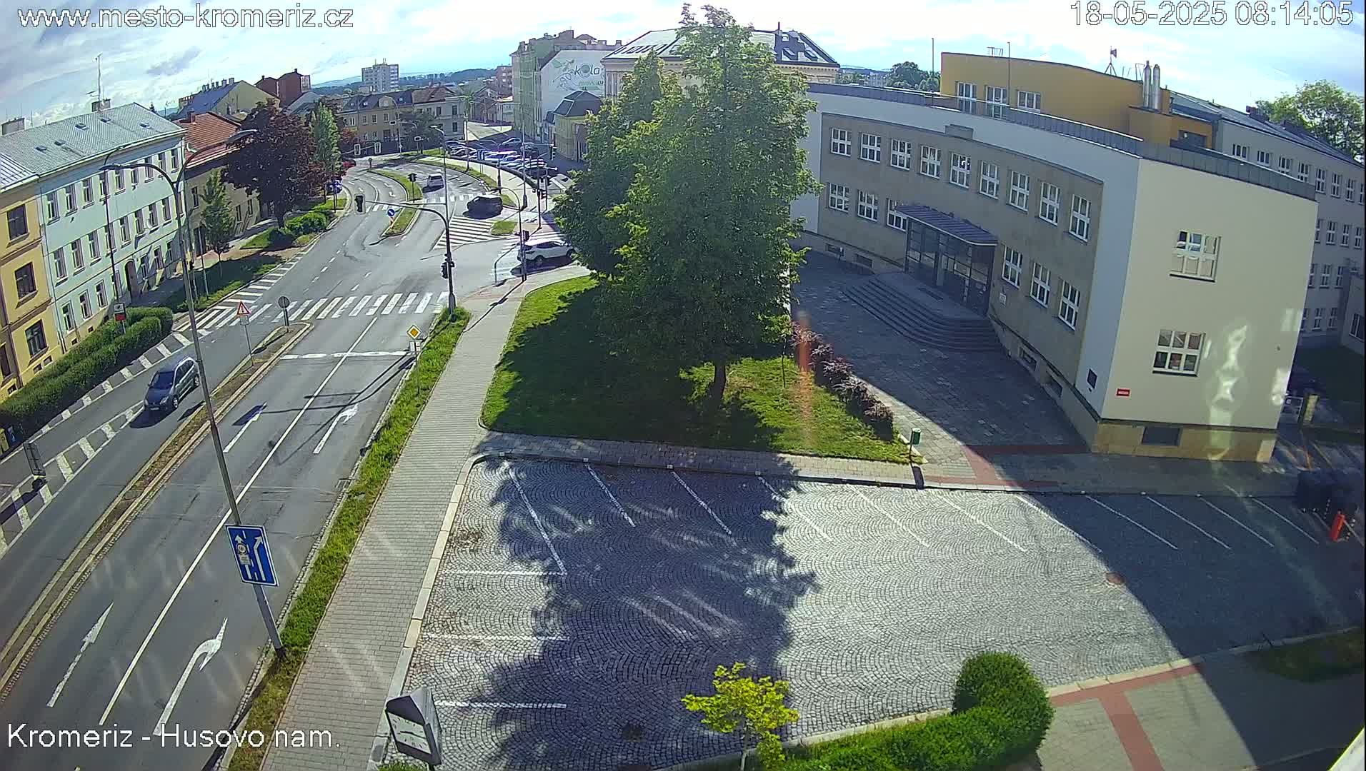 Kroměříž, Husovo & Kotojedska Náměstí  Square Intersection Live Cam - Kromeriz, Zlin, Czechia