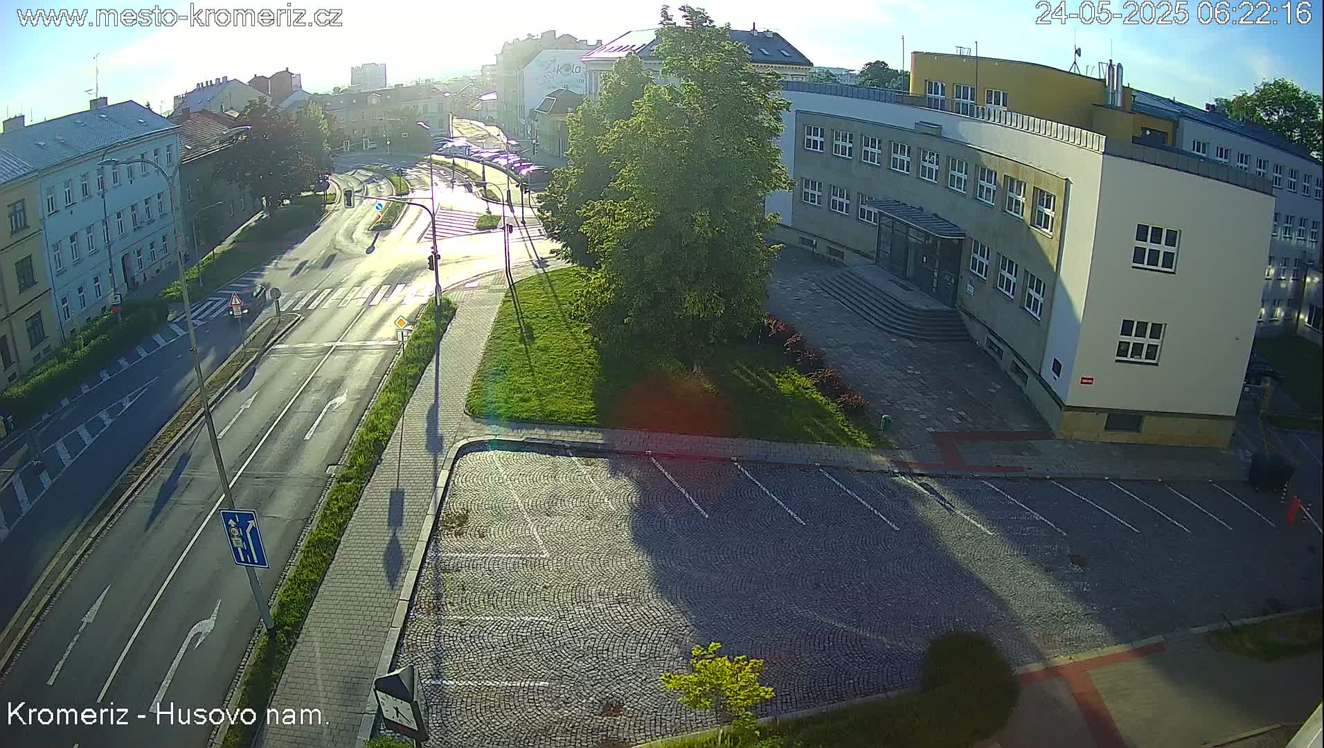 Kroměříž, Husovo & Kotojedska Náměstí  Square Intersection Live Cam - Kromeriz, Zlin, Czechia