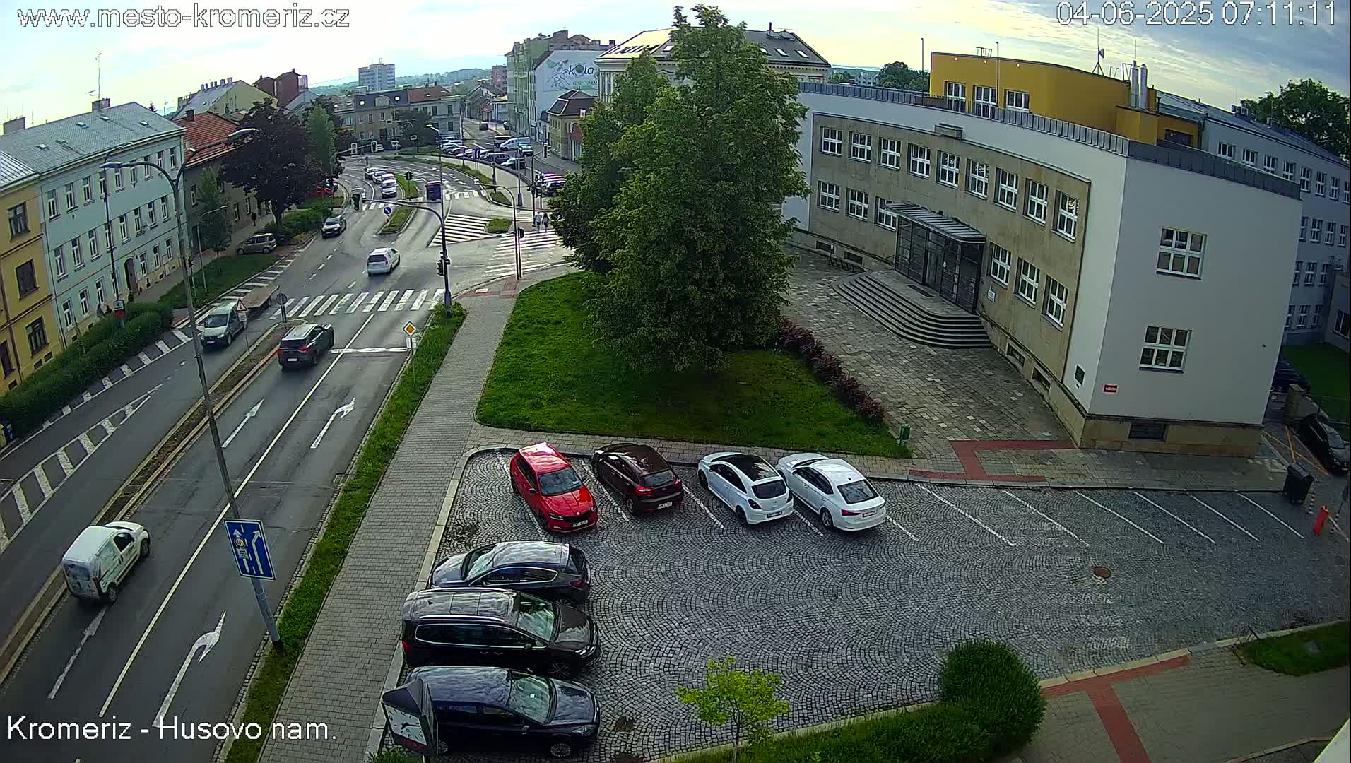 Kroměříž, Husovo & Kotojedska Náměstí  Square Intersection Live Cam - Kromeriz, Zlin, Czechia