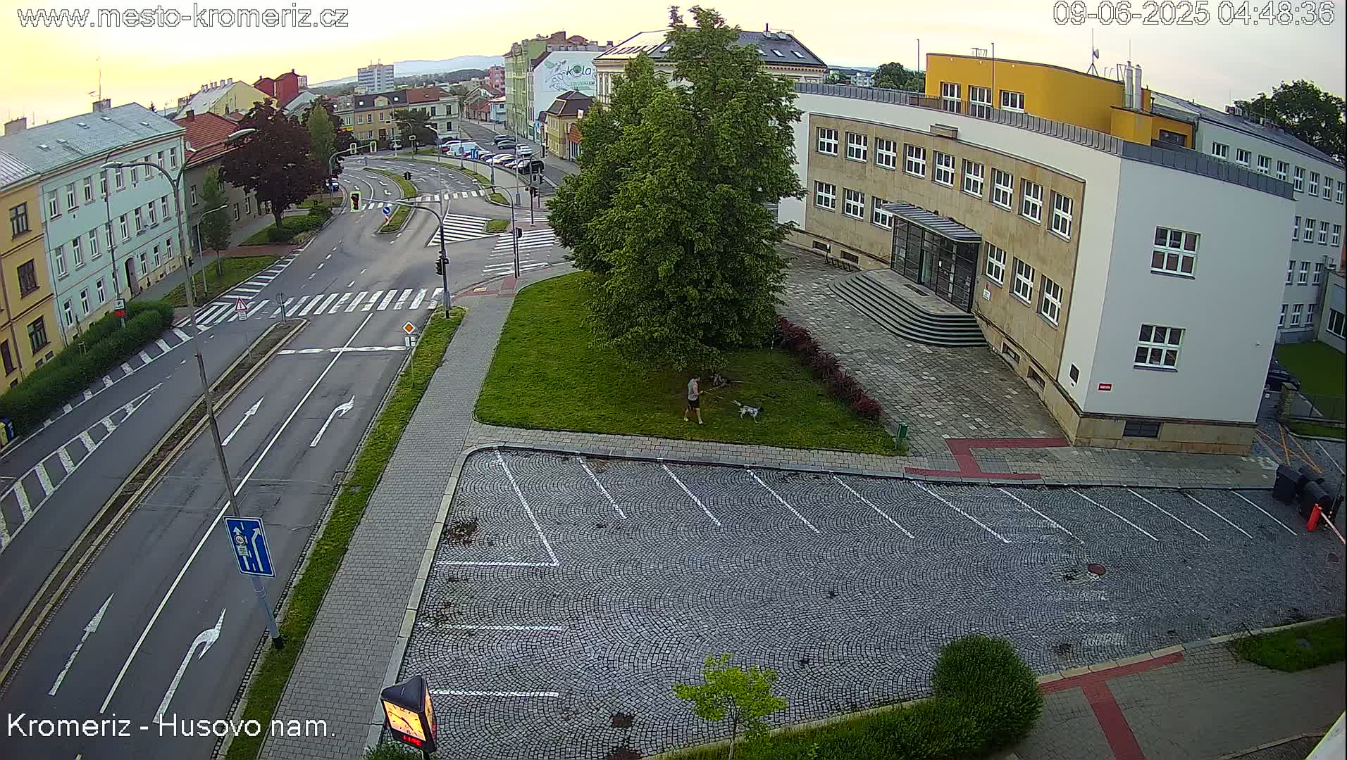 Kroměříž, Husovo & Kotojedska Náměstí  Square Intersection Live Cam - Kromeriz, Zlin, Czechia