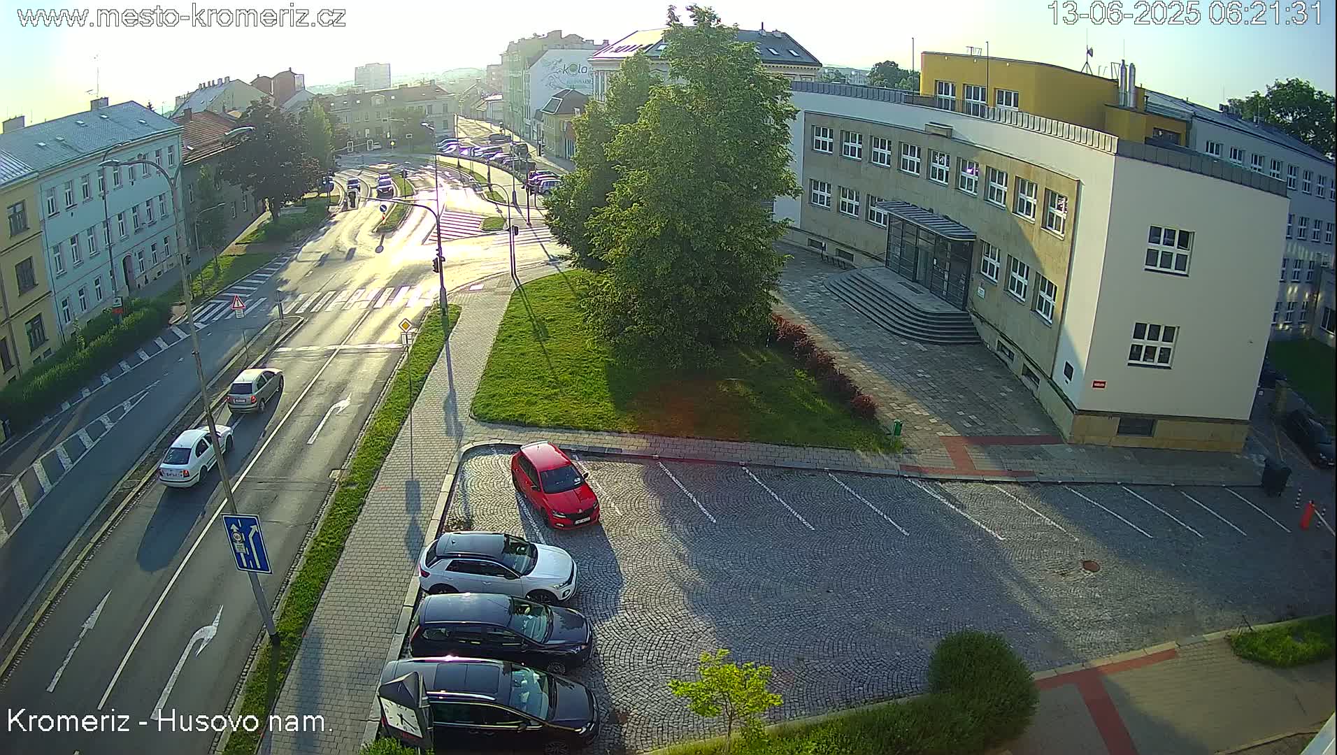 Kroměříž, Husovo & Kotojedska Náměstí  Square Intersection Live Cam - Kromeriz, Zlin, Czechia