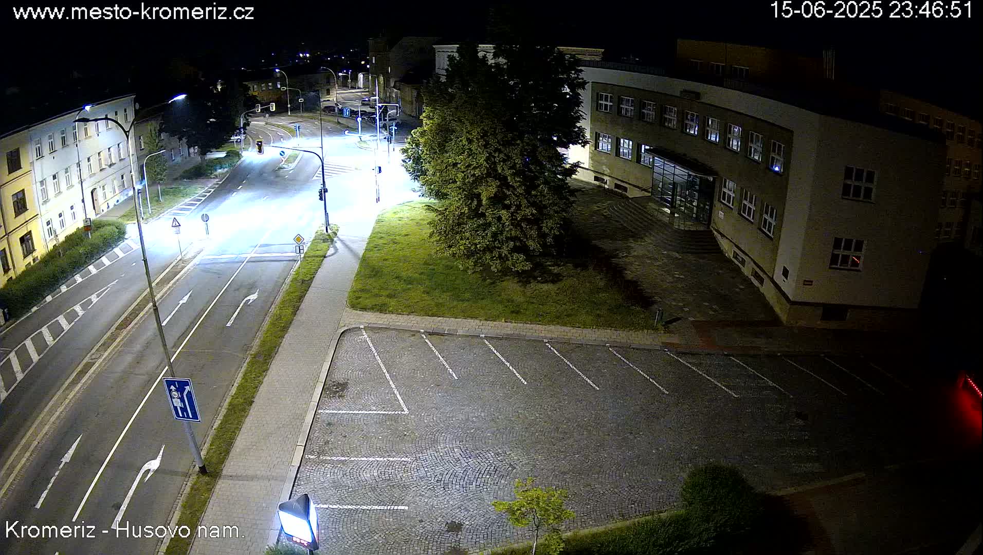 Kroměříž, Husovo & Kotojedska Náměstí  Square Intersection Live Cam - Kromeriz, Zlin, Czechia
