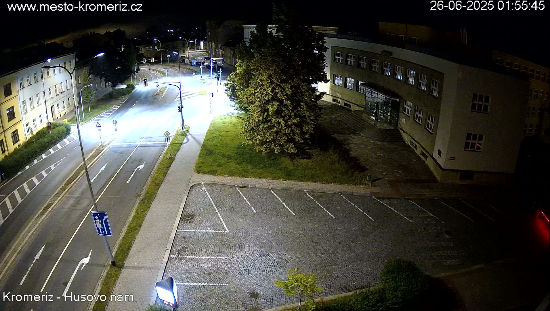 Kroměříž, Husovo & Kotojedska Náměstí  Square Intersection Live Cam - Kromeriz, Zlin, Czechia