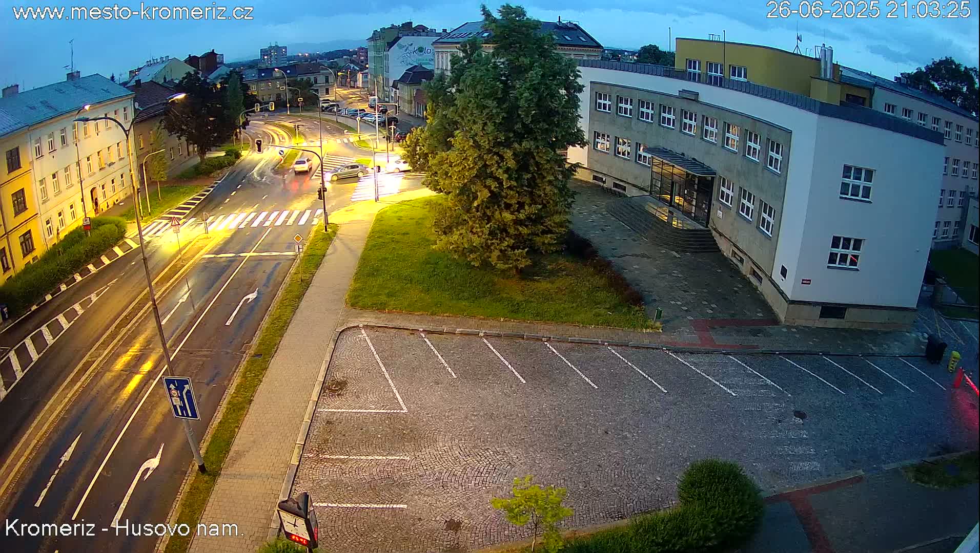 Kroměříž, Husovo & Kotojedska Náměstí  Square Intersection Live Cam - Kromeriz, Zlin, Czechia