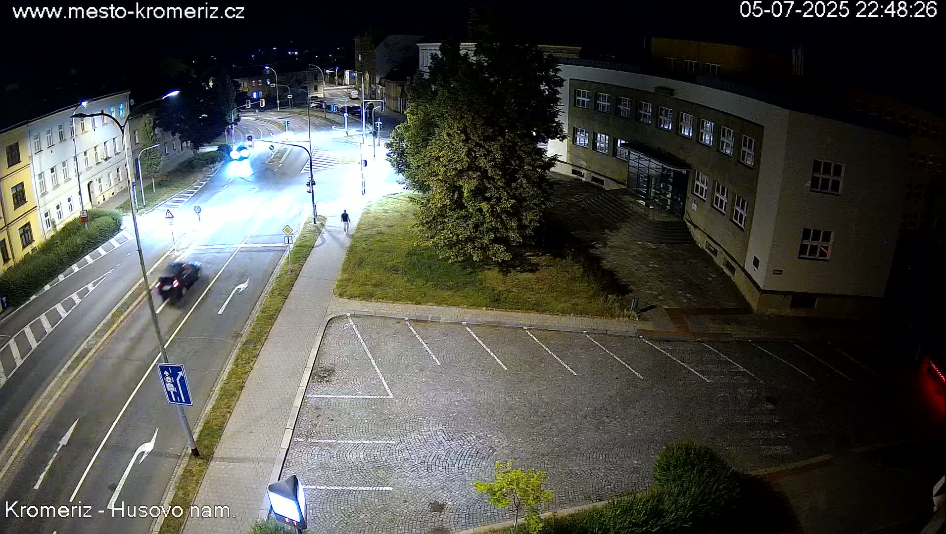 Kroměříž, Husovo & Kotojedska Náměstí  Square Intersection Live Cam - Kromeriz, Zlin, Czechia