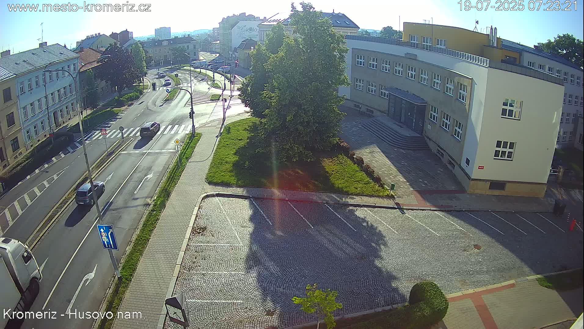 Kroměříž, Husovo & Kotojedska Náměstí  Square Intersection Live Cam - Kromeriz, Zlin, Czechia