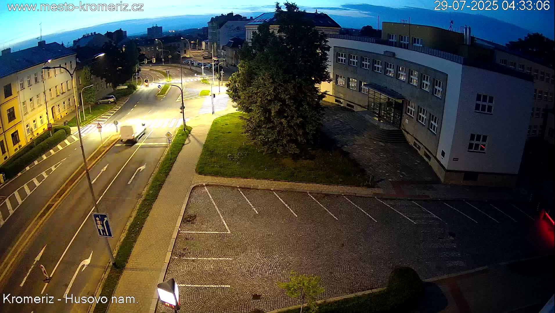 Kroměříž, Husovo & Kotojedska Náměstí  Square Intersection Live Cam - Kromeriz, Zlin, Czechia